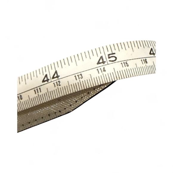 Michael by Michael Kors Twist Reversible Leather Belt – Black & Silver (XL) - Picture 10 of 12